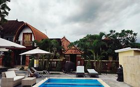 Nirmala Guest House Surf Keramas